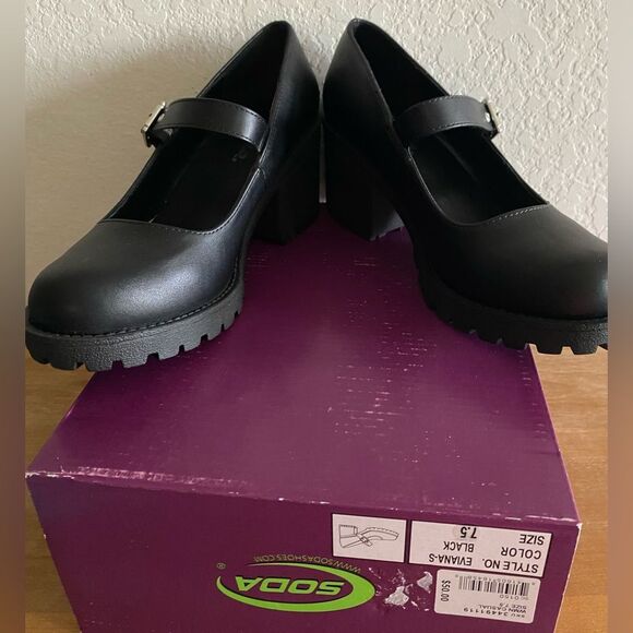 Mary Jane Round Toe Chunky Block Heel Lug Sole Pump Faux Leather Adj. Strap 7.5 - Picture 6 of 9